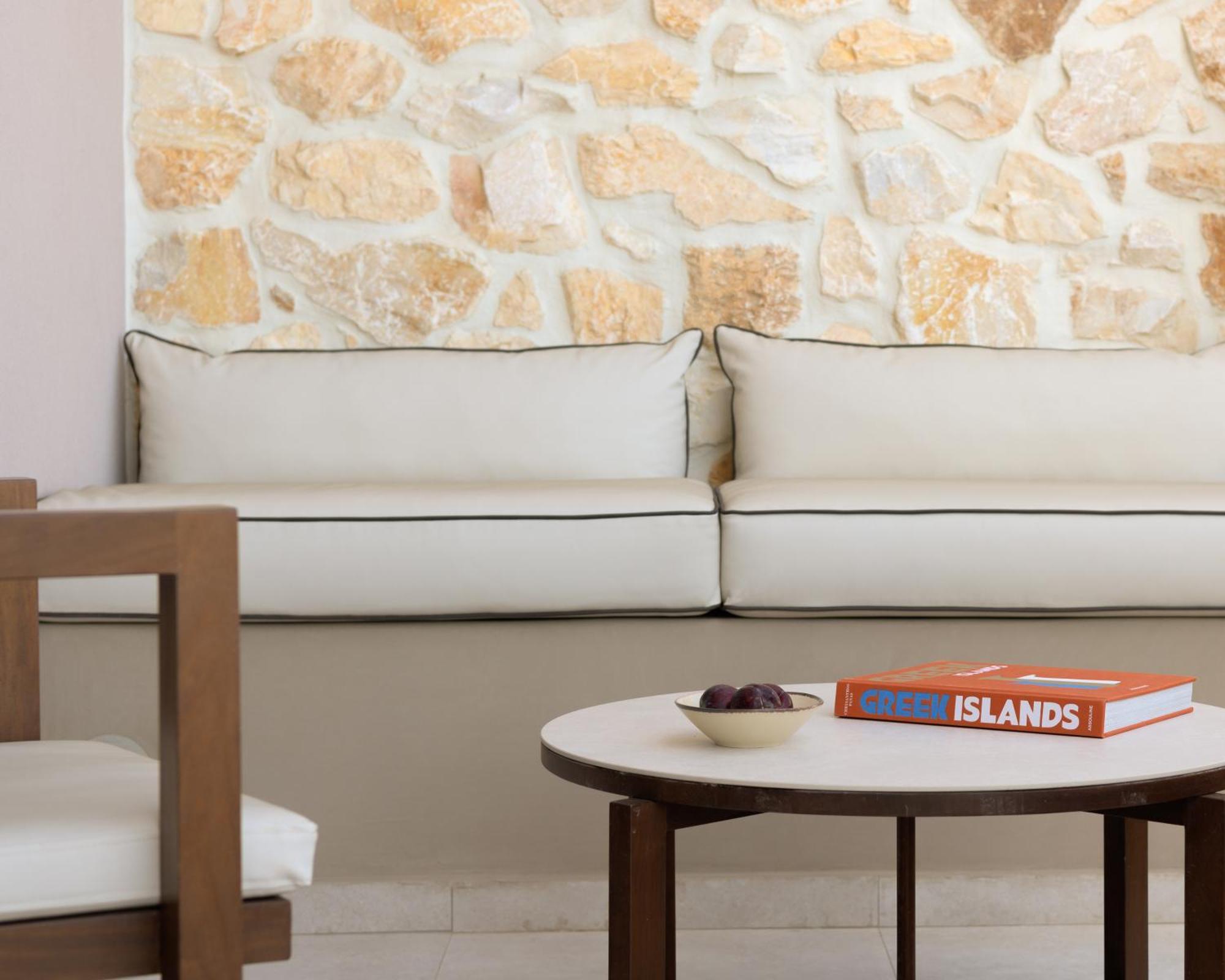 Appartamento Kimata Beachfront Retreats, With Private Plunge Pools, By Thinkvilla Rethymno