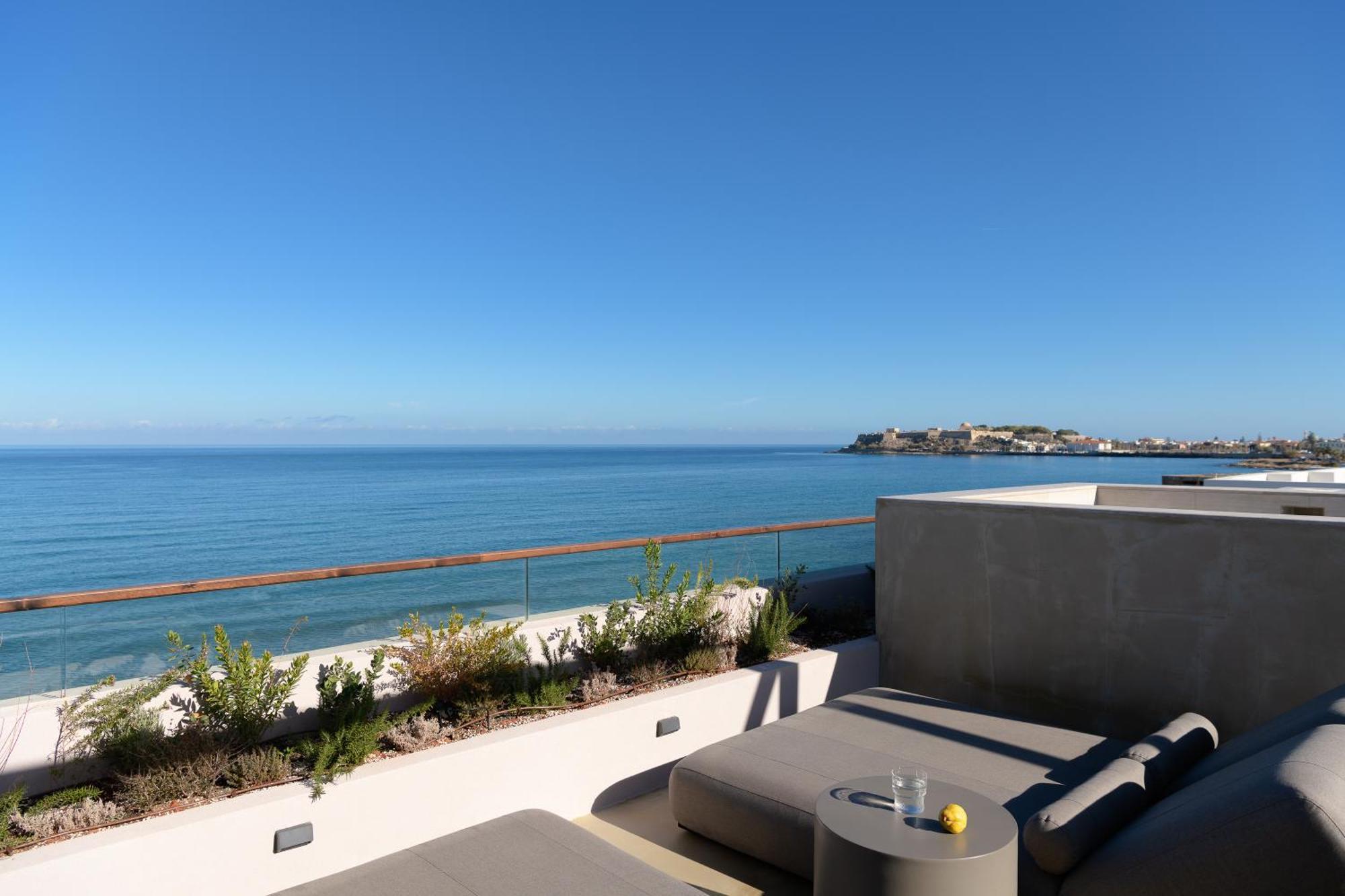 Kimata Beachfront Retreats, With Private Plunge Pools, By Thinkvilla Resmo