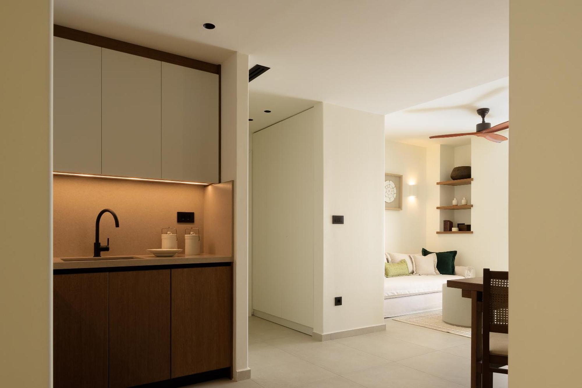 Apartment Kimata Beachfront Retreats, With Private Plunge Pools, By Thinkvilla Rethymno